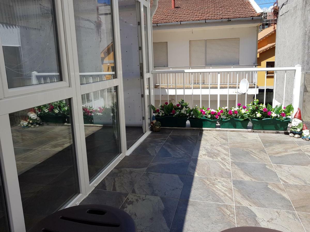 Apartamento Las Hermanas Pontevedra Exterior photo